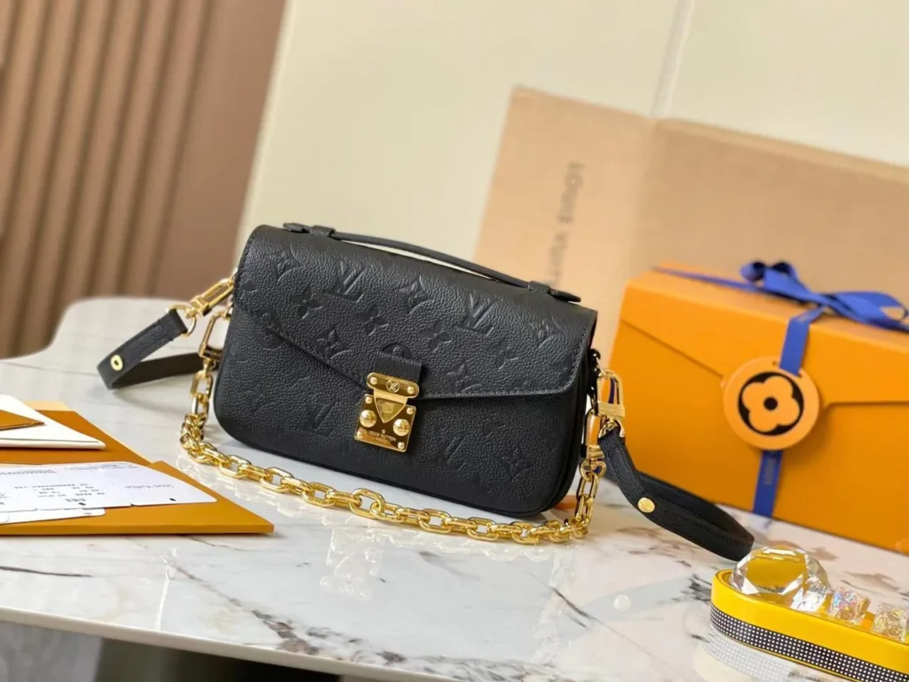 Louis Vuitton LV Pochette Metis Handbag black