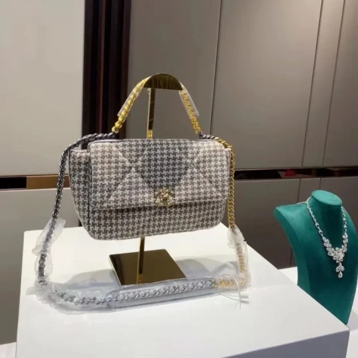 Chanel Flap Handbags For Women – 4 Colors - Image 3