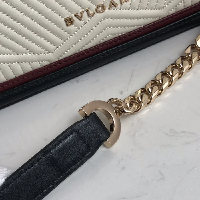 Bvlgari Serpenti Diamond Blast Shoulder Bags for Women - Image 4