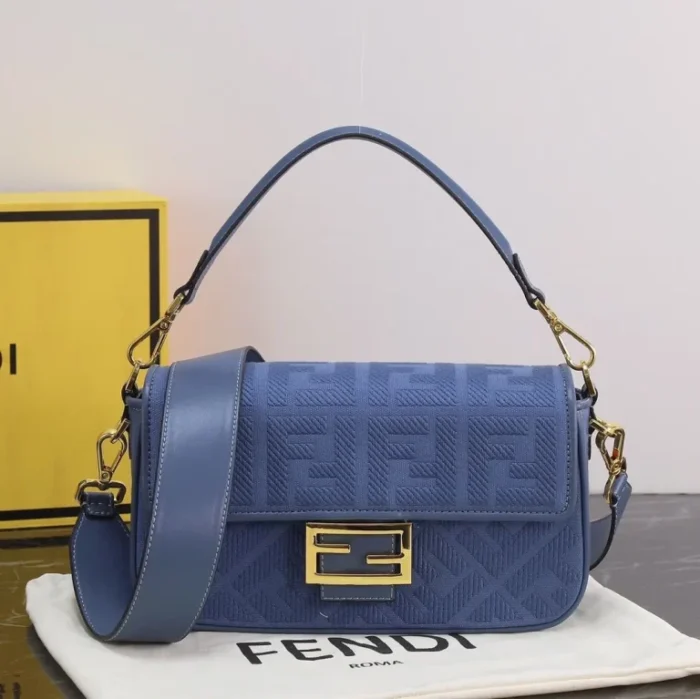Fendi Baguette Canvas Bag - Image 4