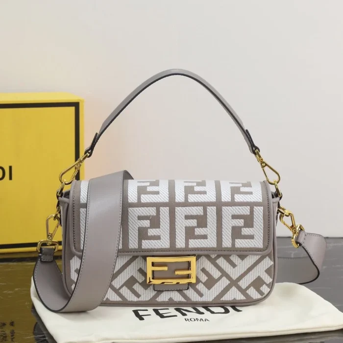Fendi Baguette Canvas Bag - Image 5