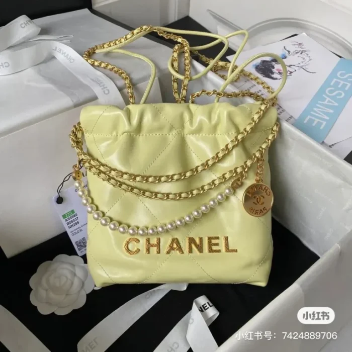 Chanel Mini Handbag Calfskin Pink With Gold Logo - Image 3