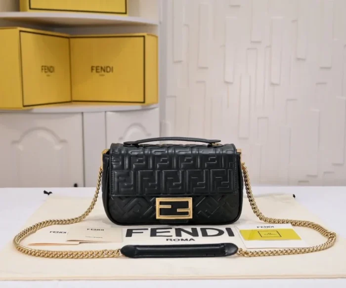 Fendi Baguette Canvas Bag - Image 6