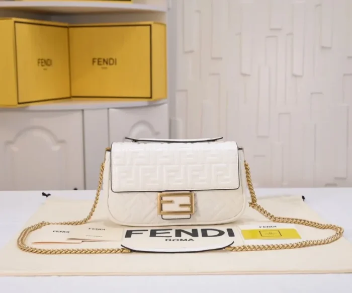 Fendi Baguette Canvas Bag - Image 7