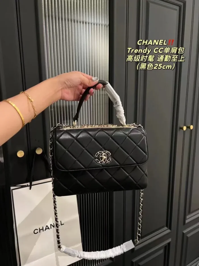 Chanel Small Coco Handle Caviar Gold Hardware Handbag - Image 3