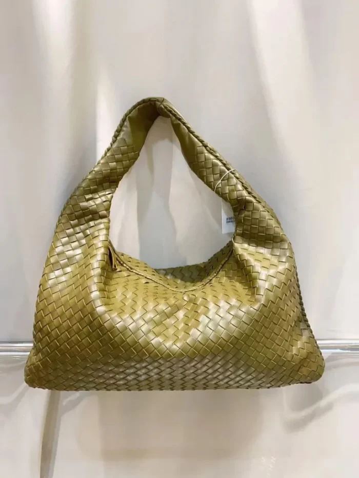 Bottega Veneta Shoulder Bag - Image 8