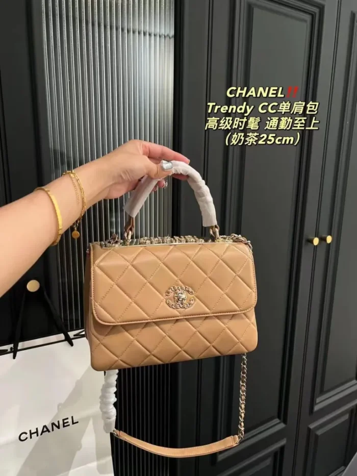 Chanel Small Coco Handle Caviar Gold Hardware Handbag - Image 2