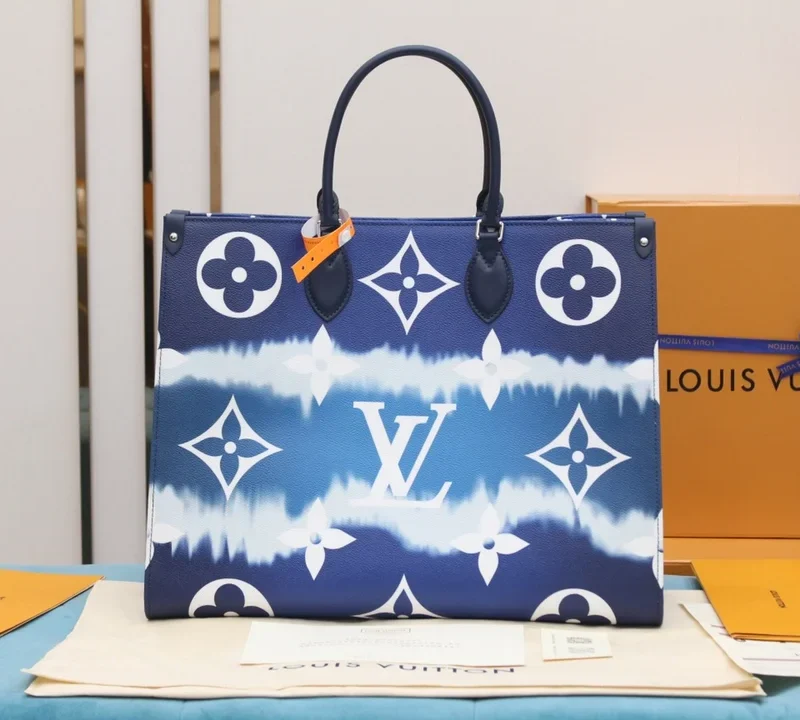 Louis Vuitton Escale OnTheGo GM Tie Dye Rouge blue